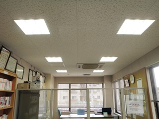 東陽コミュニティーセンター照明設備改修（1）