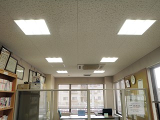 東陽コミュニティーセンター照明設備改修(1)