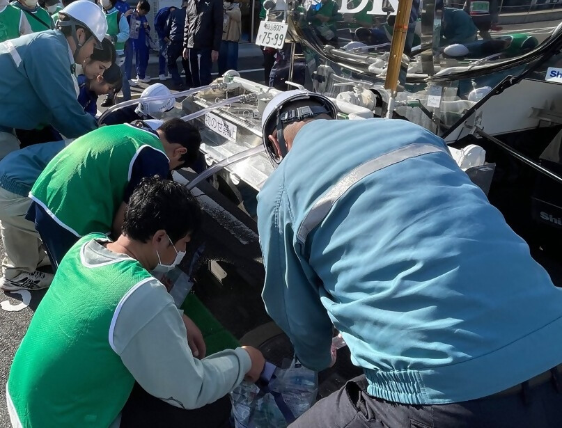 避難所運営訓練給水