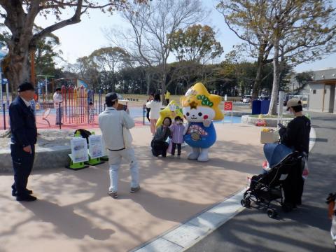 R80320_inclusiveday03