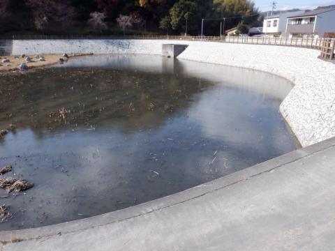 ふくしの里親水池緑地